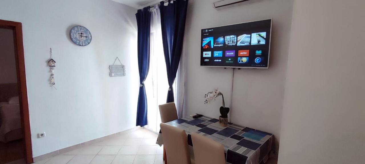 שיבניק Apartments Burazer מראה חיצוני תמונה