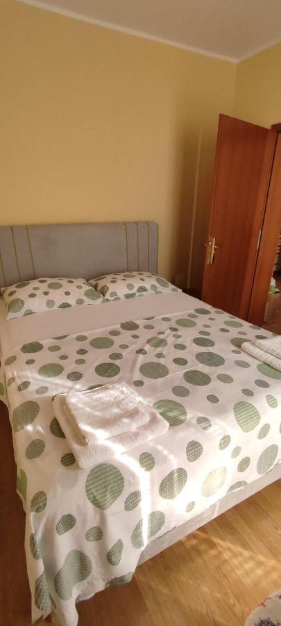שיבניק Apartments Burazer מראה חיצוני תמונה